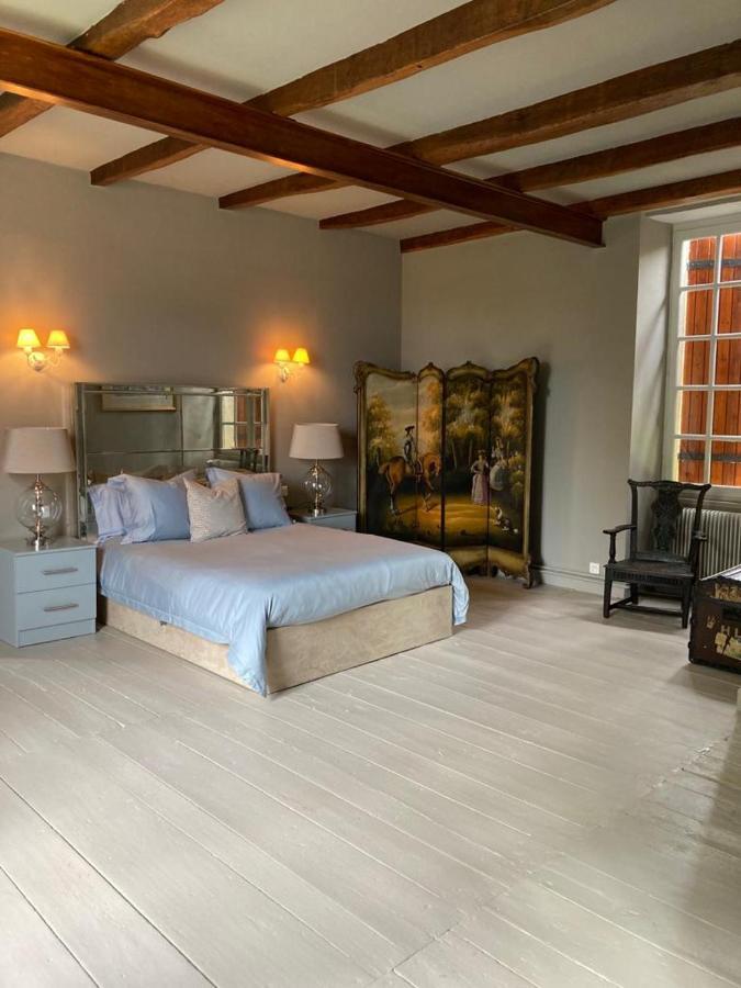 Le Petit Manoir Bed & Breakfast Brux Exterior photo