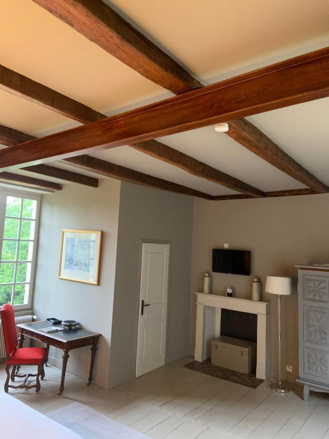 Le Petit Manoir Bed & Breakfast Brux Exterior photo